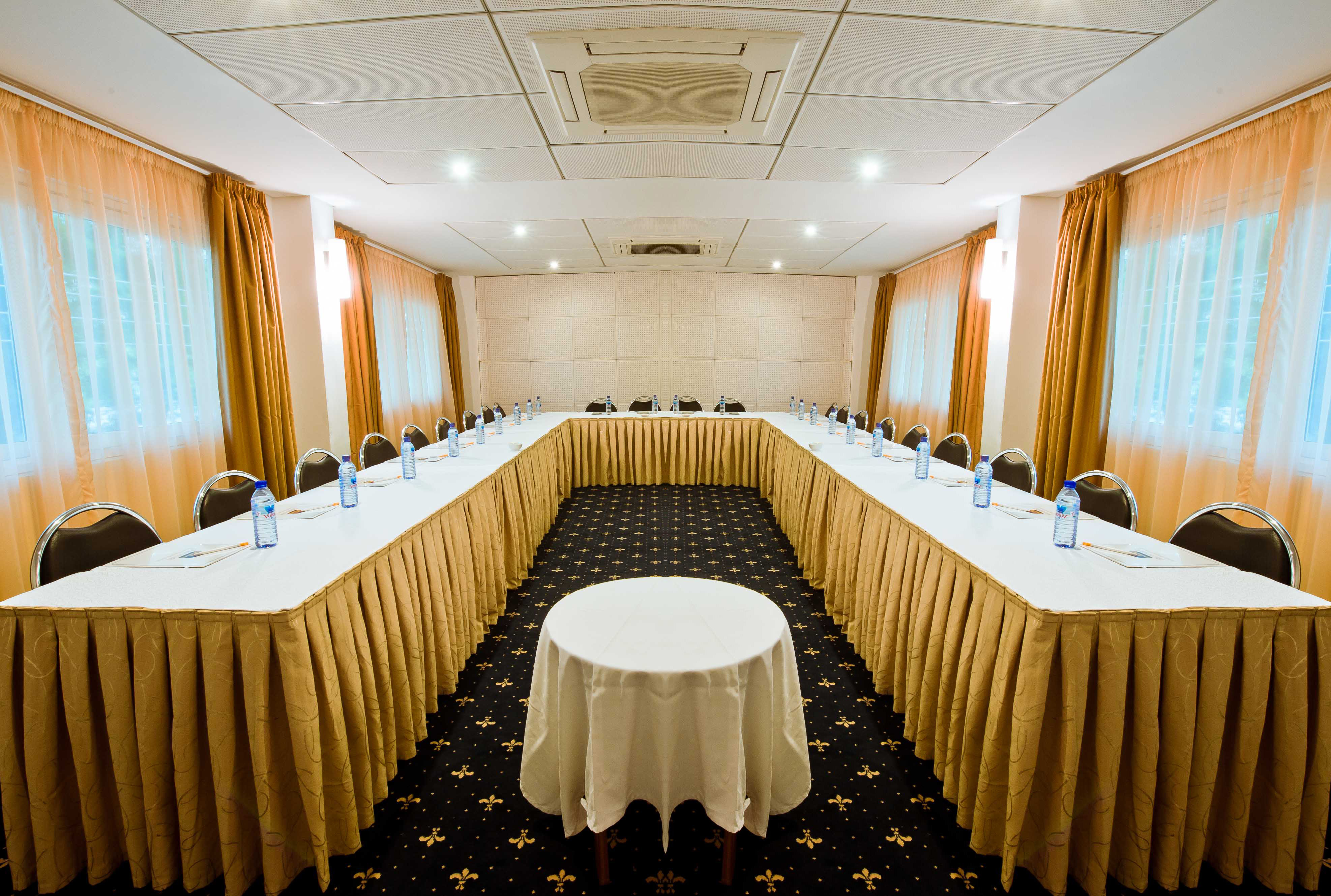 Best Western Premier Accra Airport Hotel 18/36