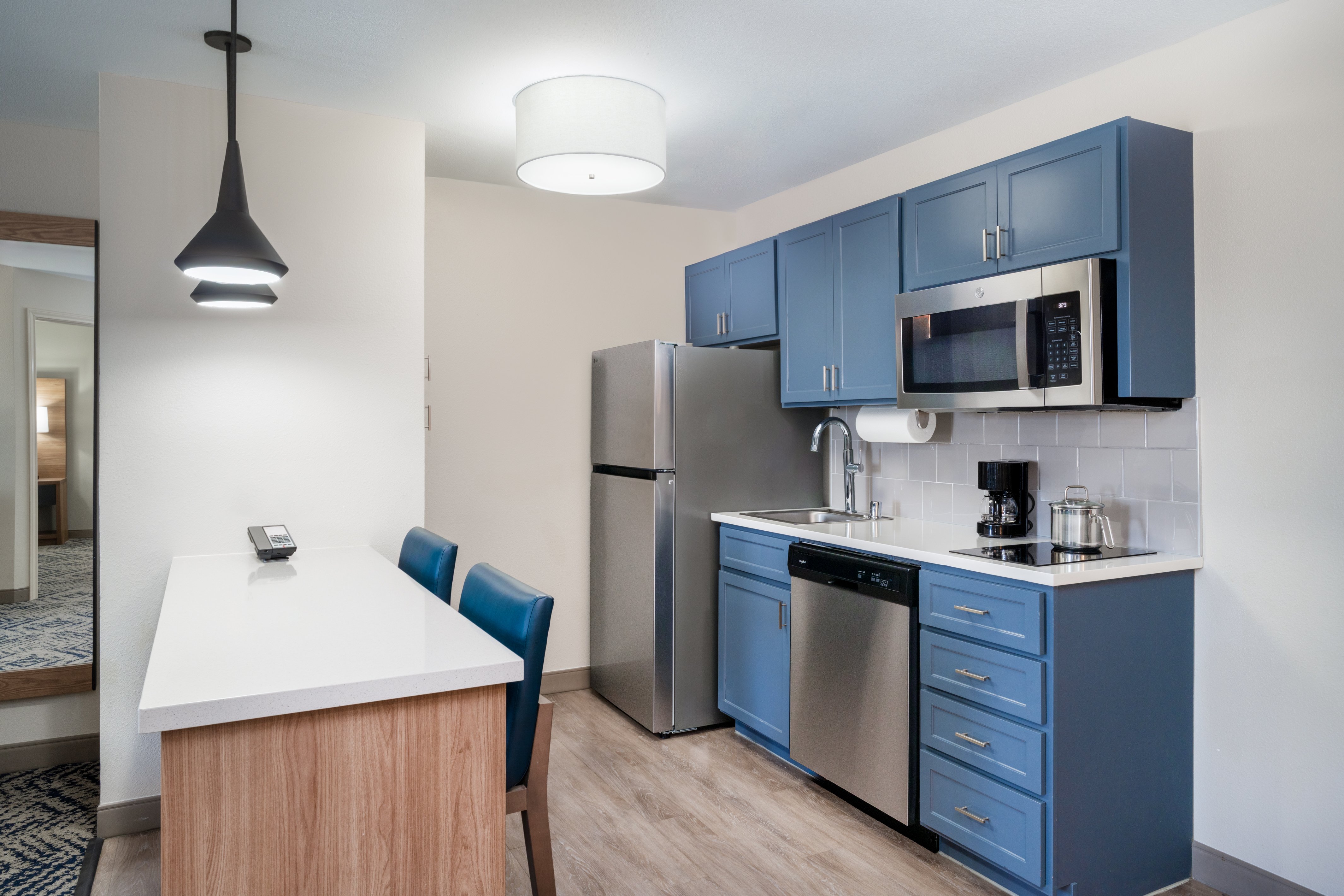 Candlewood Suites El Paso 24/47