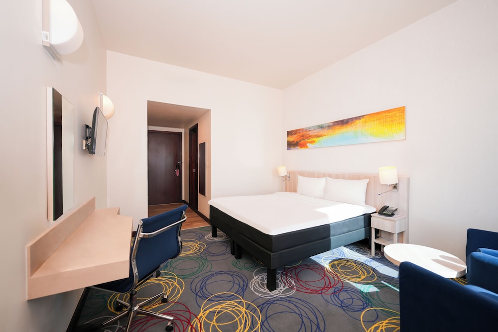 غرفة قياسية بسرير مزدوج، Ibis Styles Dragon Mart Dubai 7/10