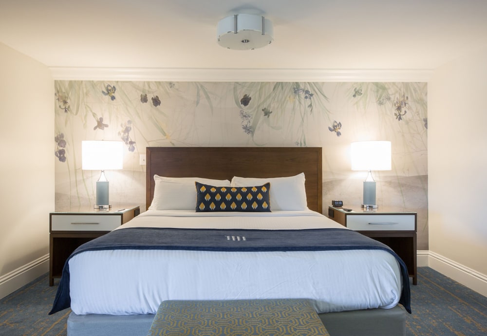 The Read House Hotel Historic Inn and Suites 22/62