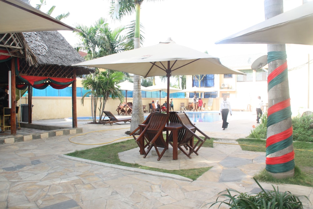 Regency Park Hotel 42/50