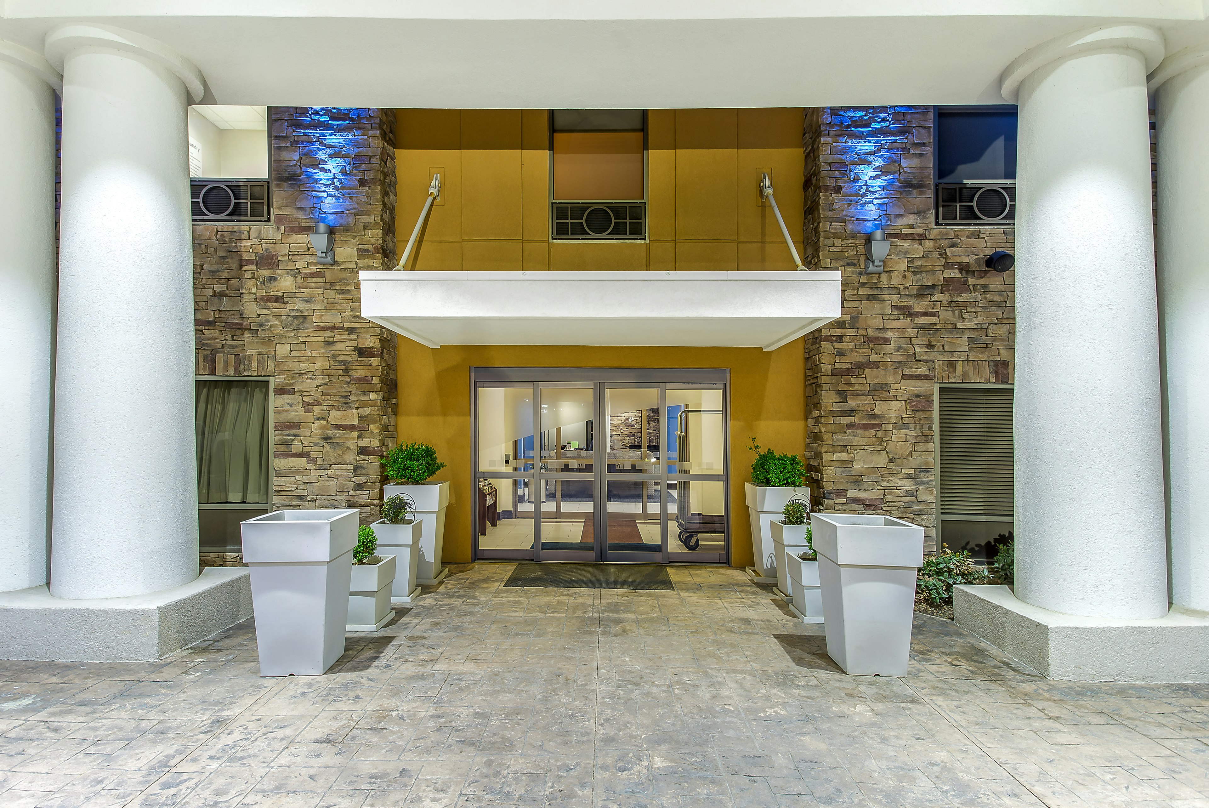 Holiday Inn Express Hotel and Suites Morristown 14/49