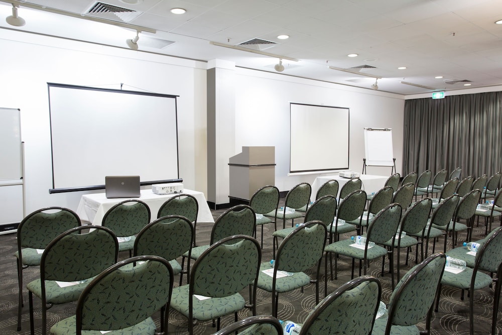 Metro Aspire Hotel Sydney 49/57