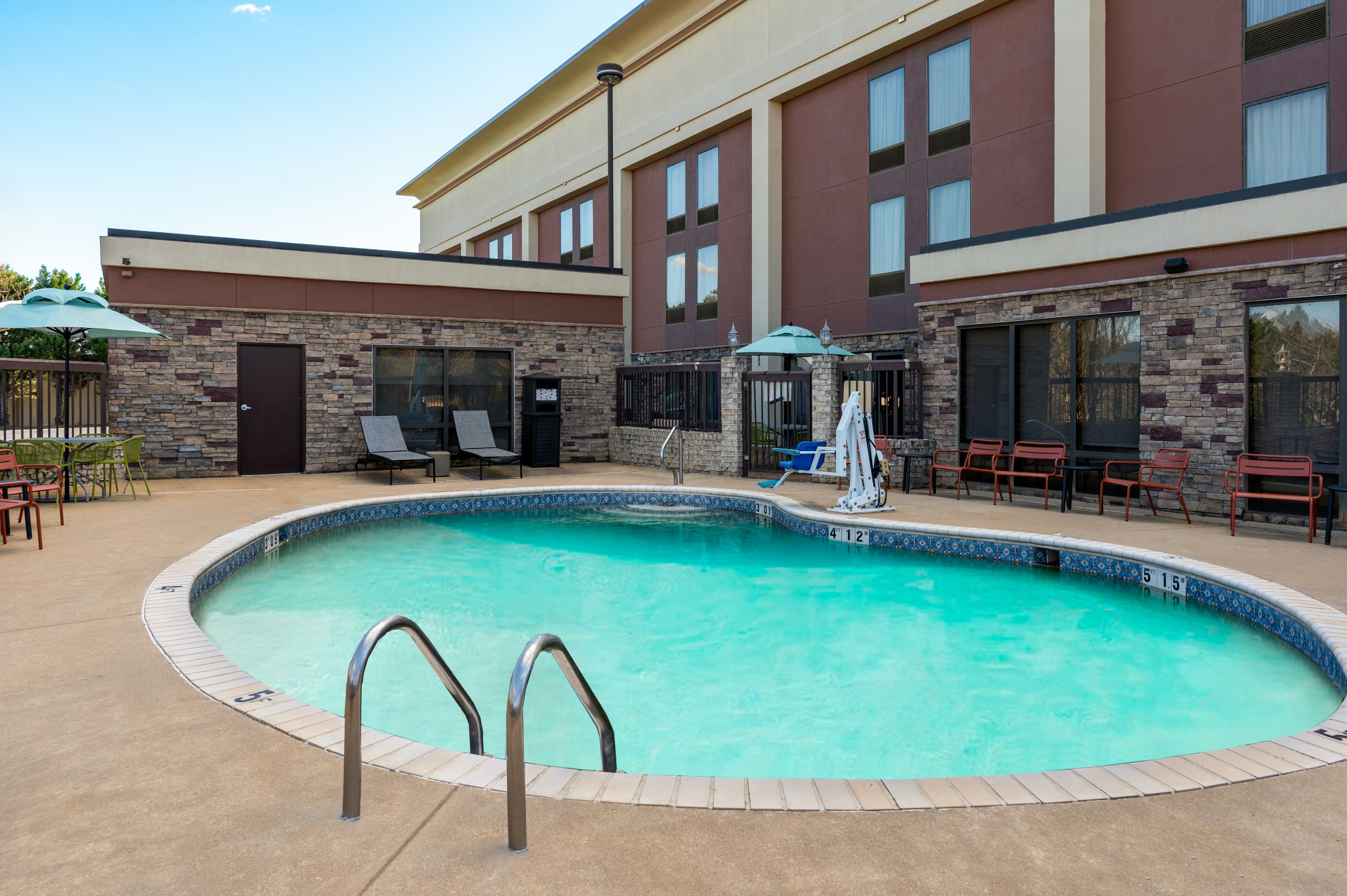 Hampton Inn South Hill 18/18