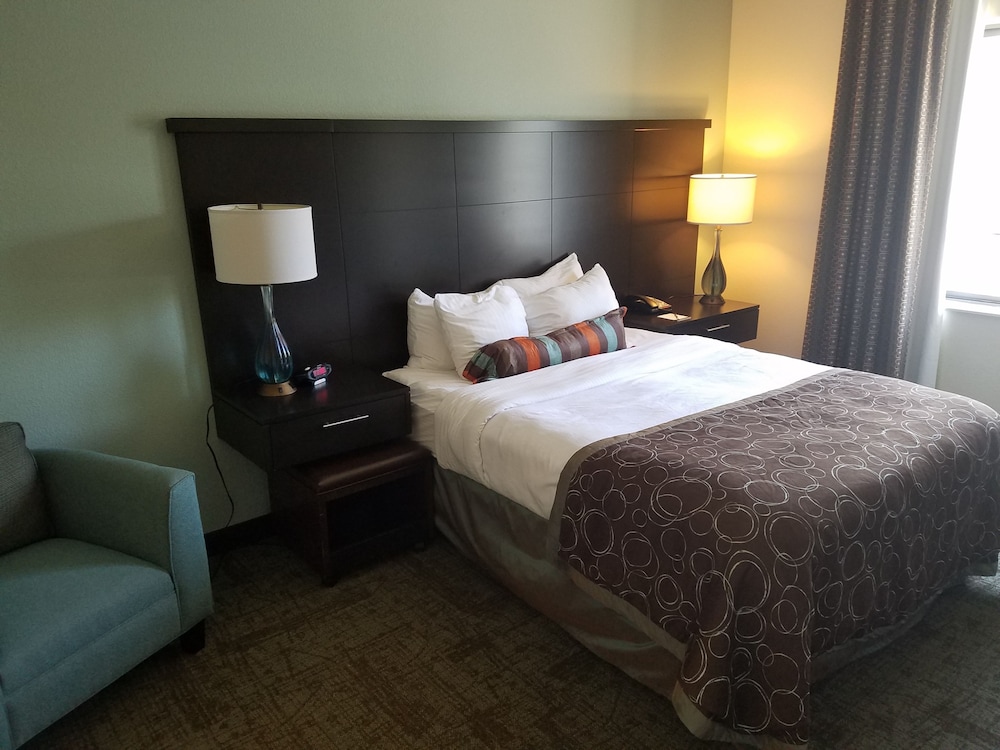 Staybridge Suites Cincinnati North Oh 18/69