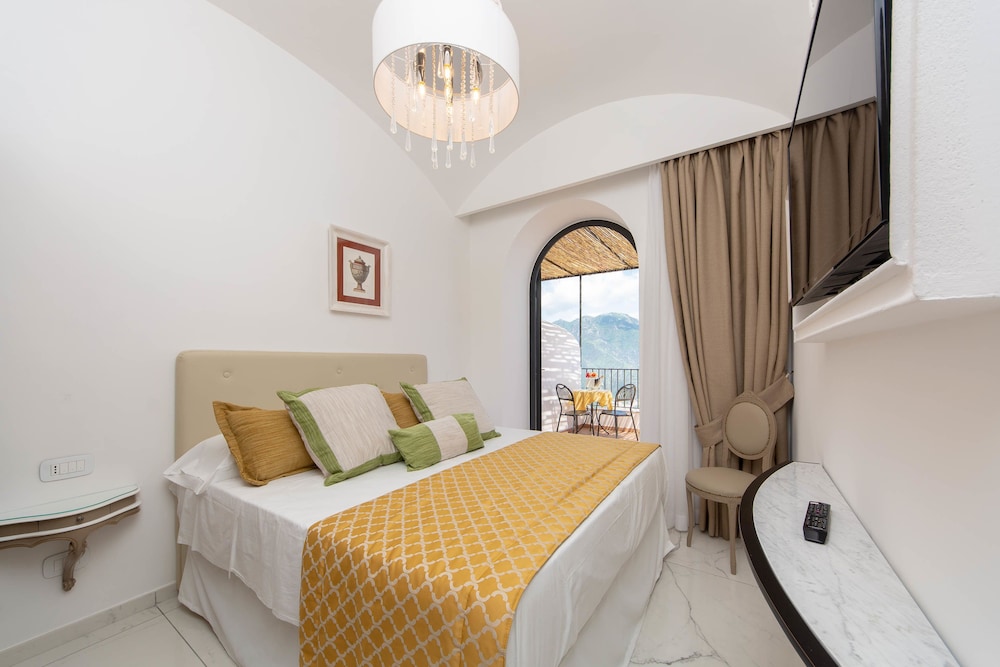 Villa Amore 8/50
