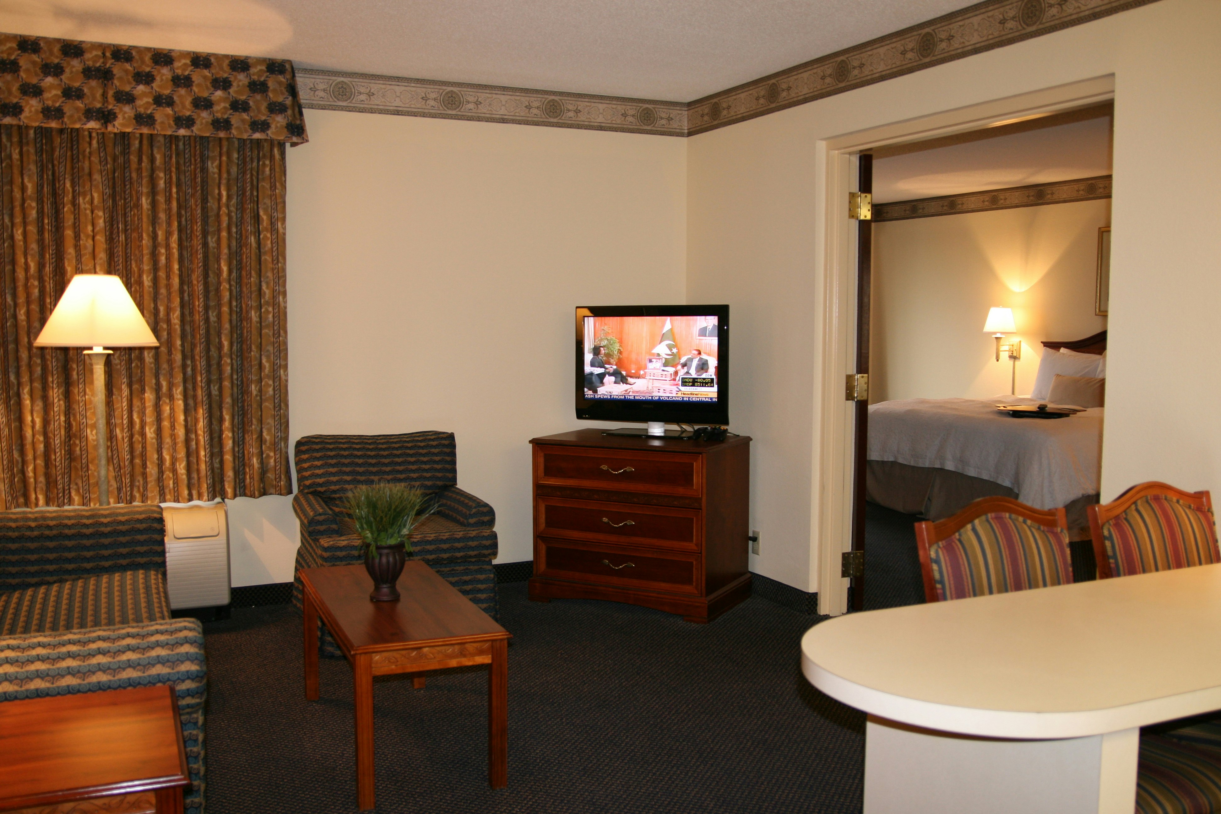 Hampton Inn Suites Atlanta Airport North I85 44/71