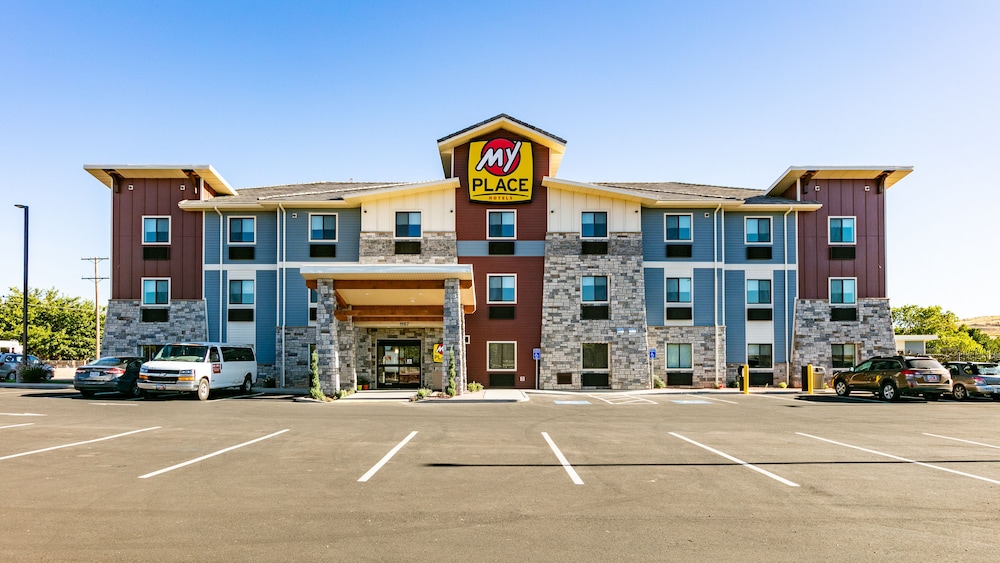 My Place Hotel-Hurricane UT 2/33