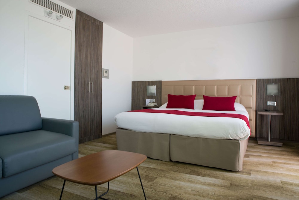 Hotel Atrium 15/68