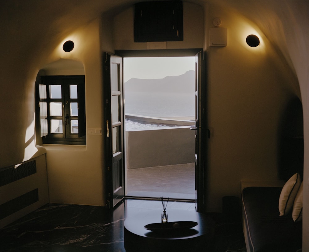 Abyss Santorini - Adults Only 30/50