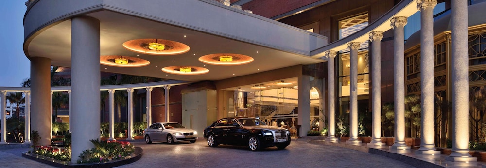 Radisson Blu Mbd Hotel Noida 1/50