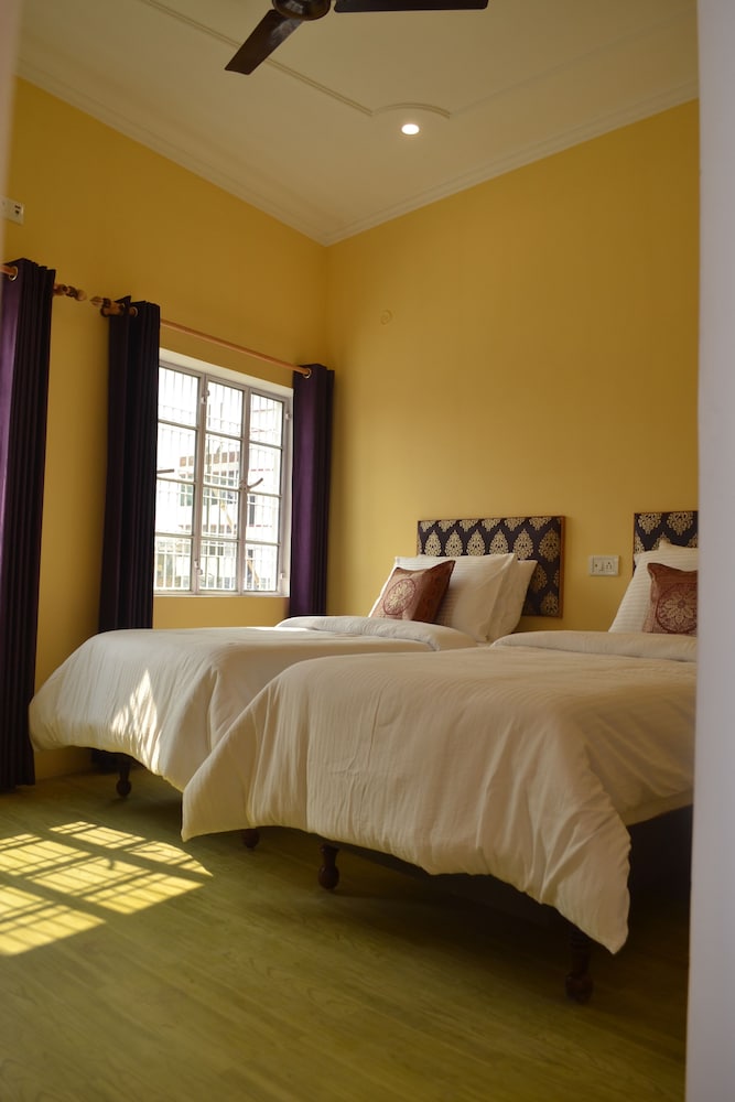 Tara Guest House 29/68