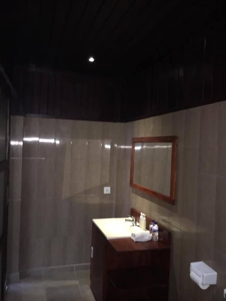 Linda Beach Resort 38/41