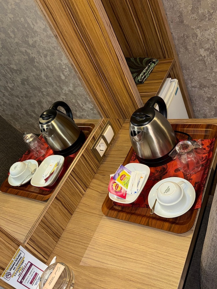 Buyuk Hotel 27/50