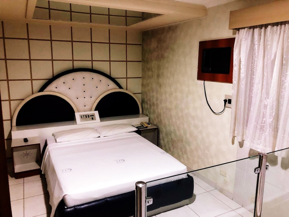 David Plaza Hotel 20/56