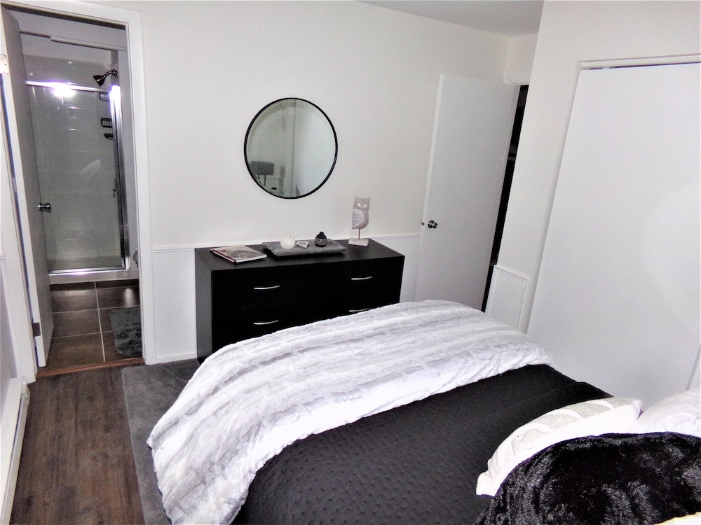 Blue River Condos 3 Bed 2 Bath 8/38