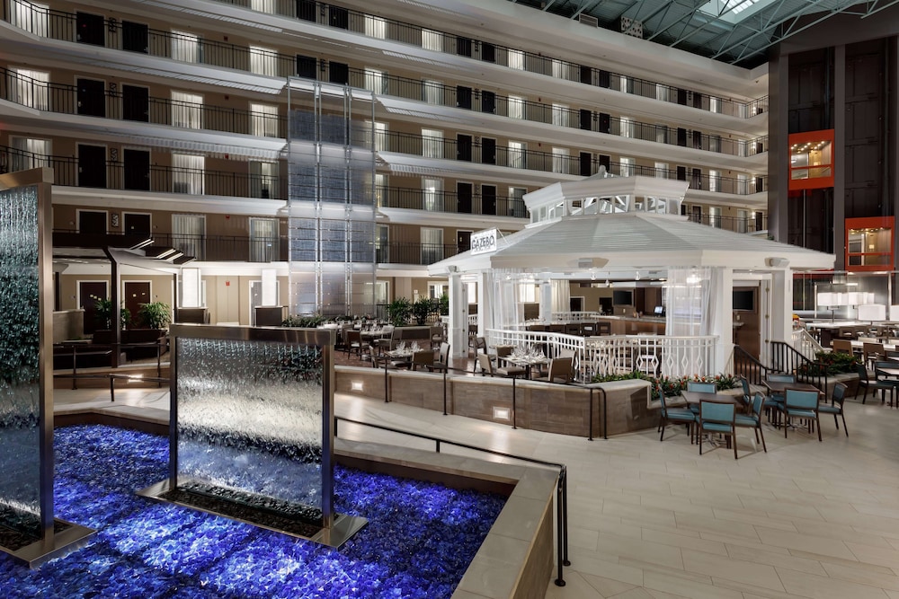 Embassy Suites by Hilton Orlando Lake Buena Vista Resort 6/100