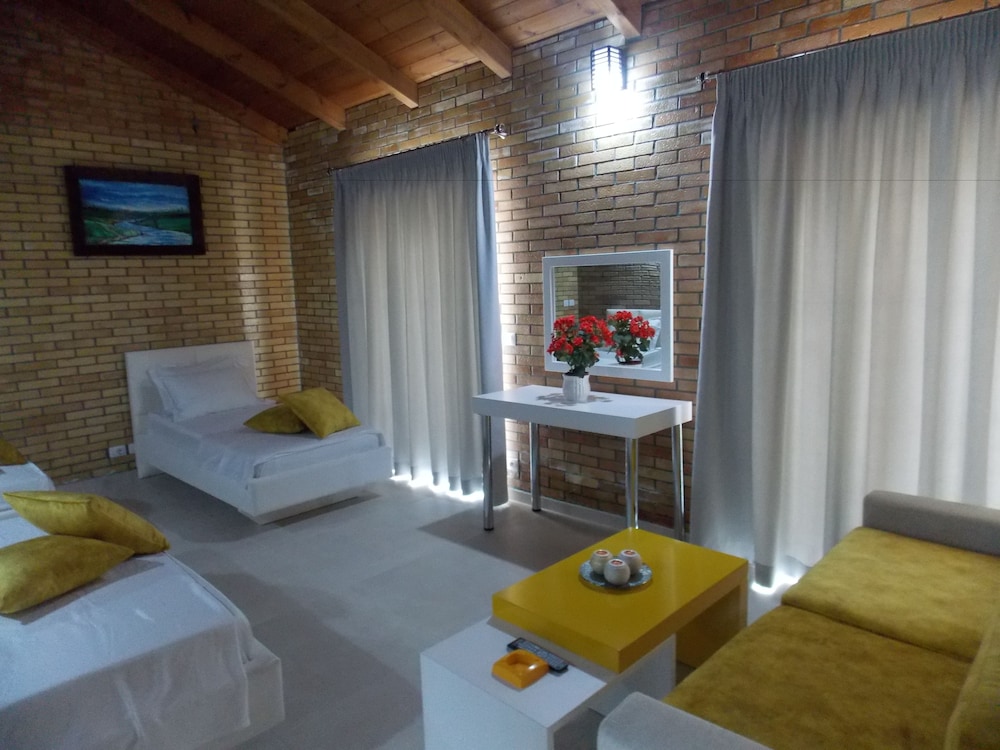 Hotel Piccollino 50/78