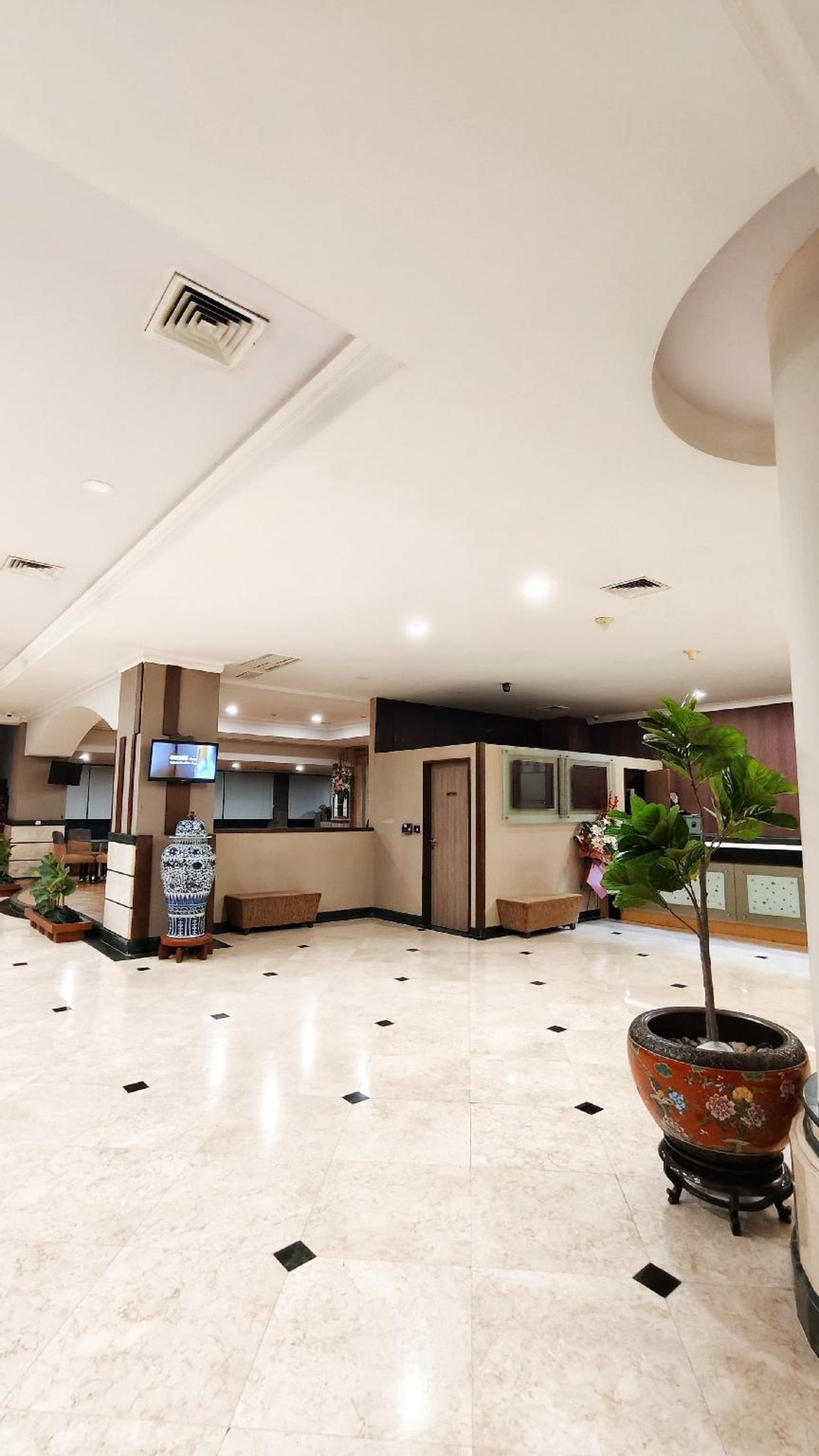 Royal Asia Palembang 7/27