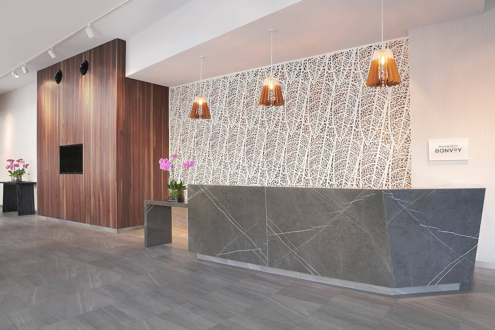 Lobby at Courtyard by Marriott Brisbane South Bank, BRISBANE