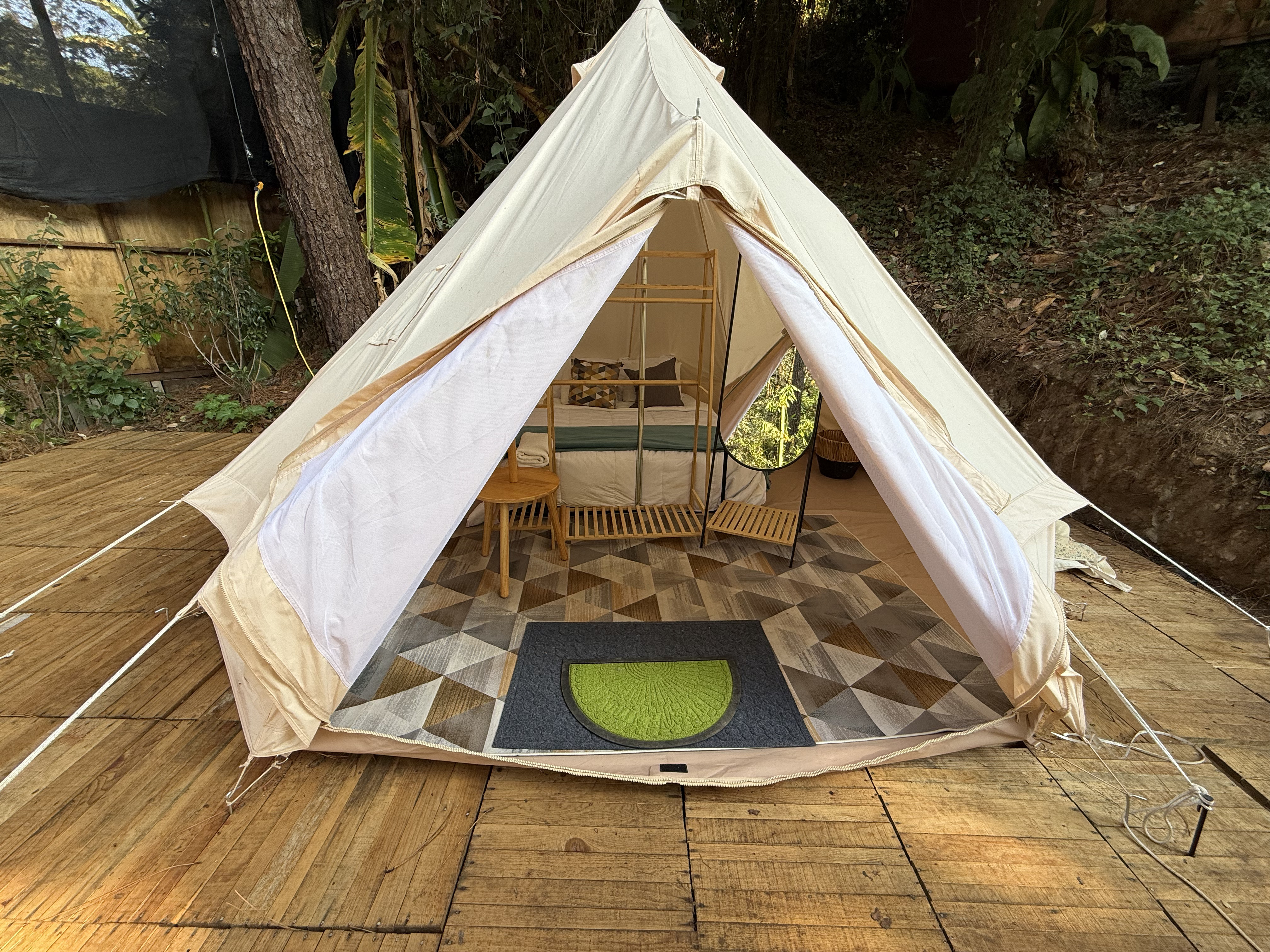 Encino House 28/50