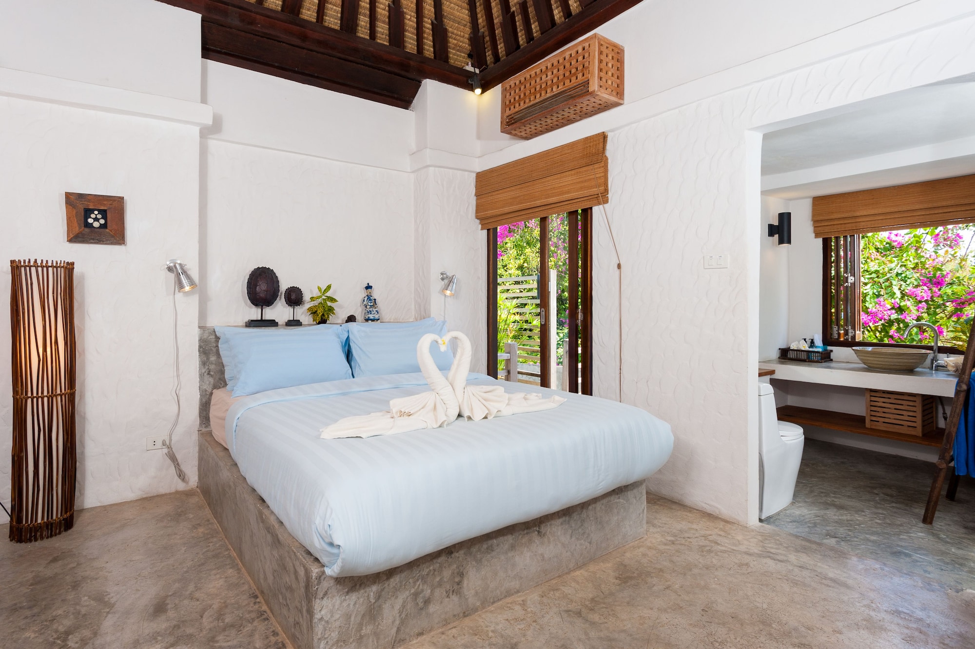 Pool, Deluxe, Villa, 2 King Beds, Sofa