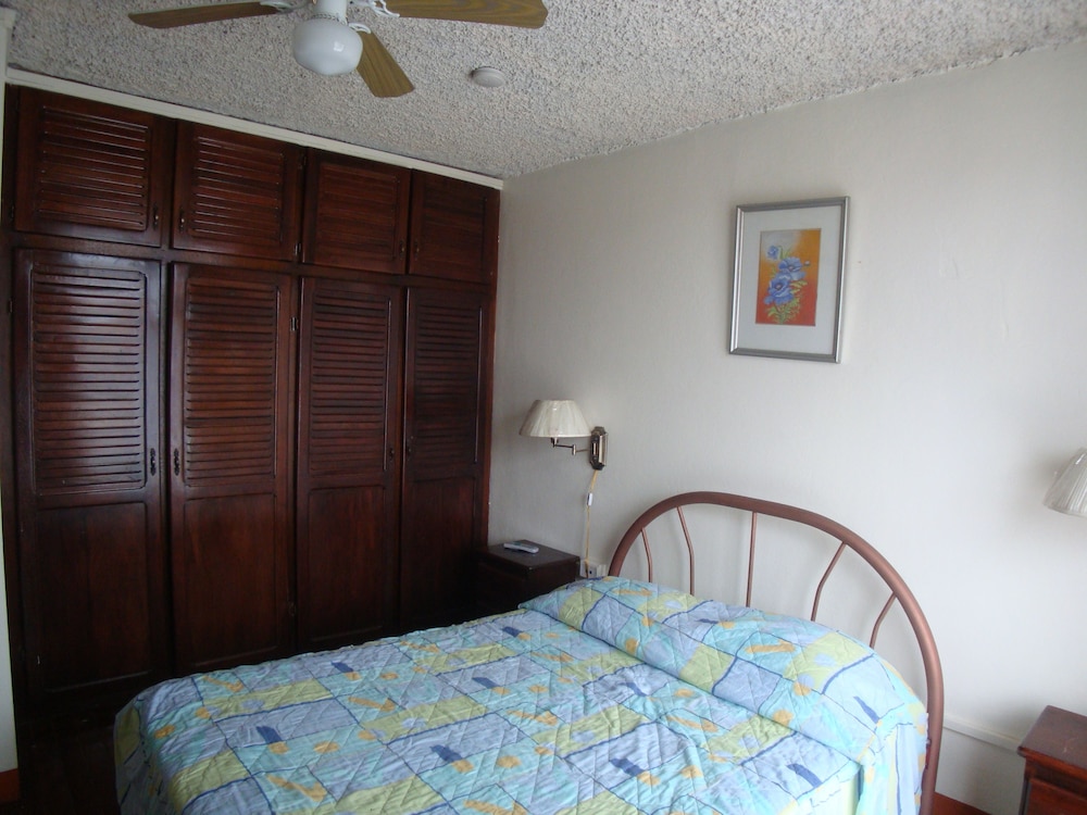 STANDARD, DOUBLE BED