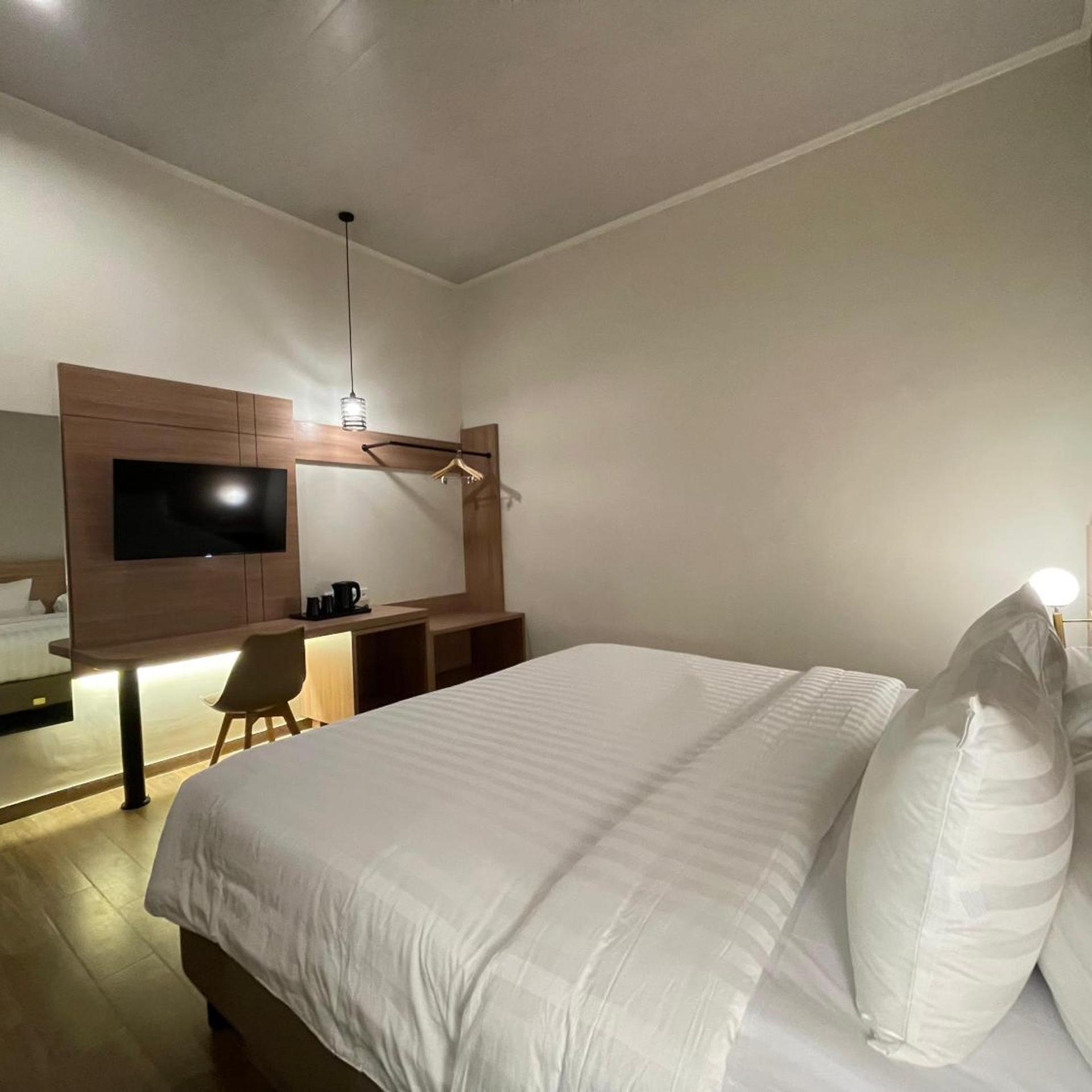 Azana Essence Sanggabuana Villa Bogor 8/21