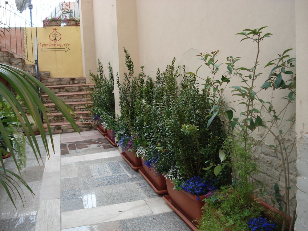 Il Giardino Segreto 32/38