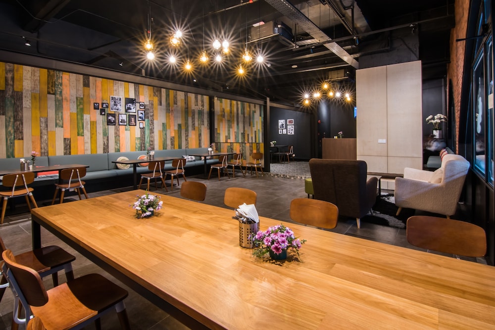 MTREE Hotel 52/69