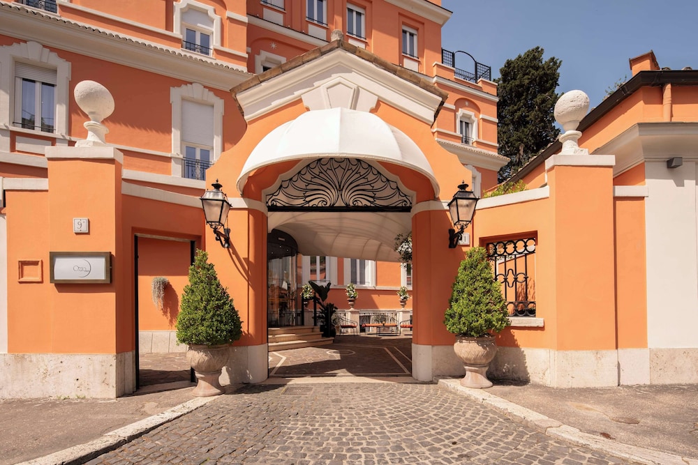 Degli Aranci Hotel 63/66