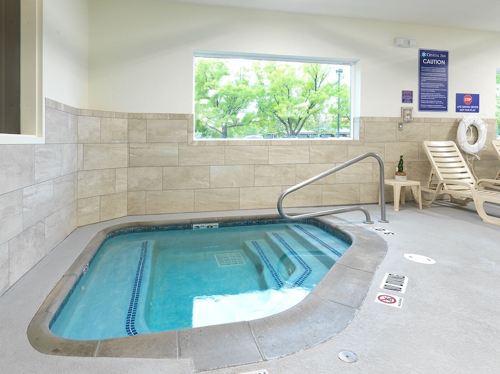 swimming pool spa