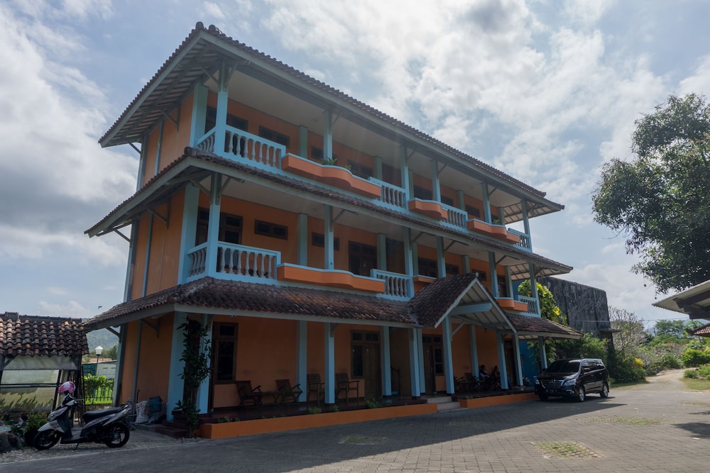 OYO 942 Srikandi Hotel 29/36