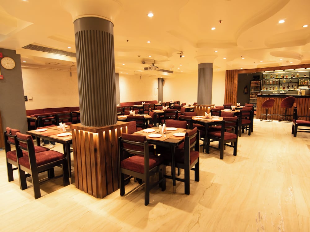 Jullundur Hotel 34/49