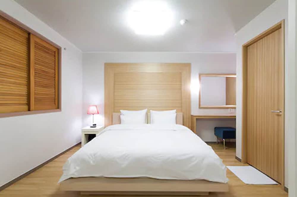 Uniqstay Hostel And Suite 18/46