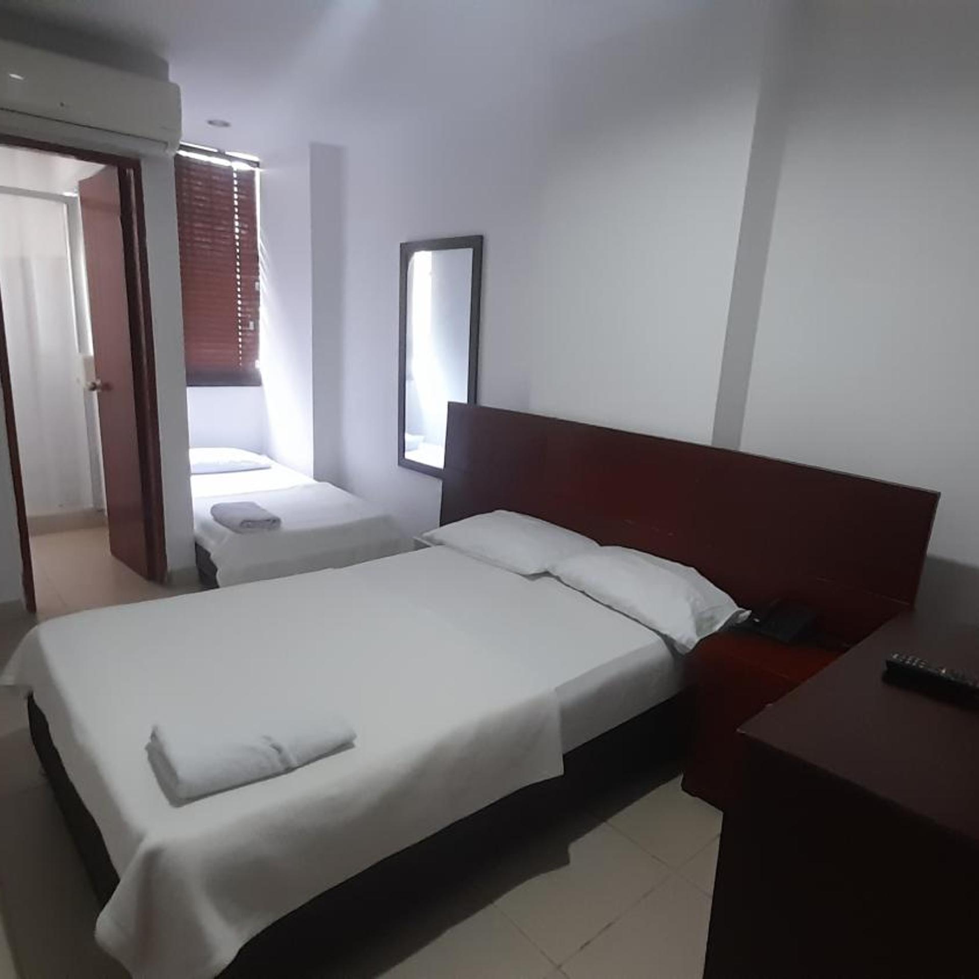 Santorini Neiva Hotel 7/19