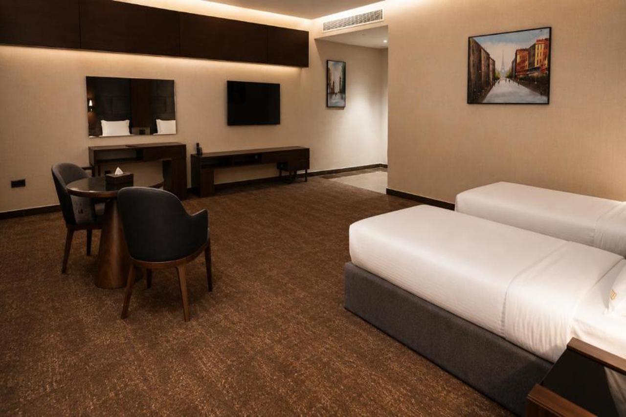 Baghdad Do Hotel 11/20