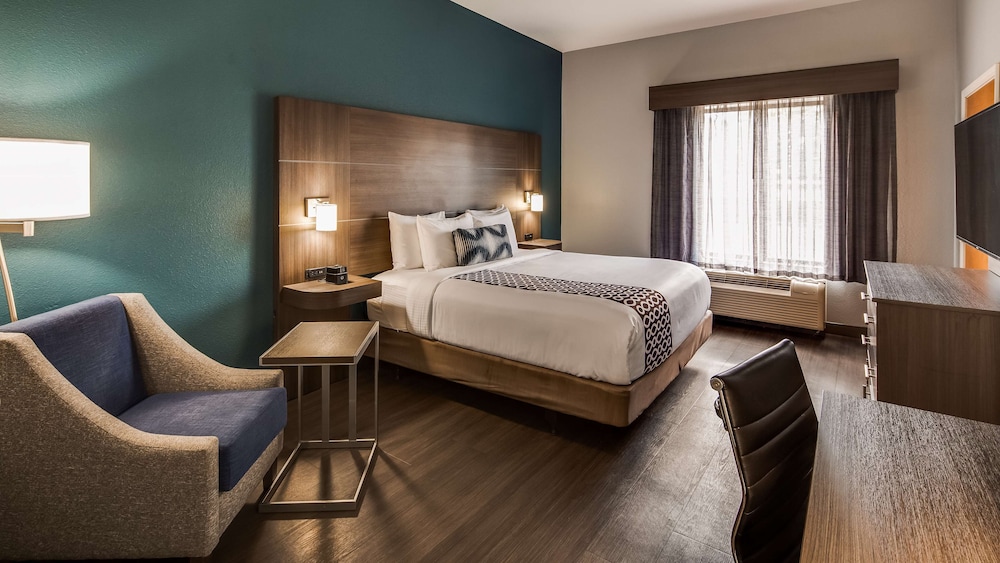 Best Western Plus Champaign/Urbana Inn 14/33