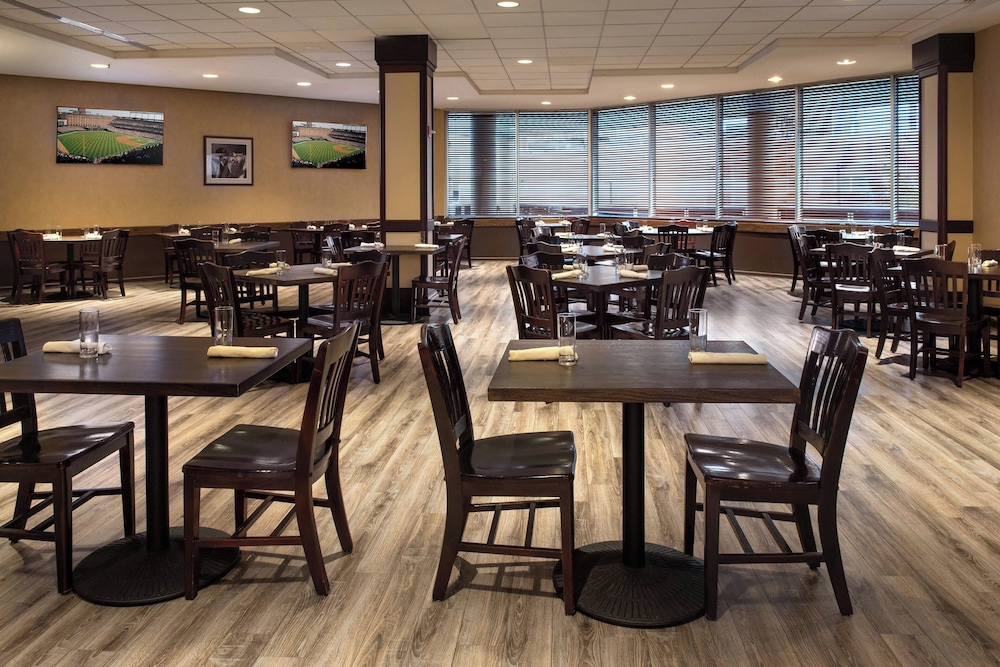 Sheraton Inner Harbor 28/50