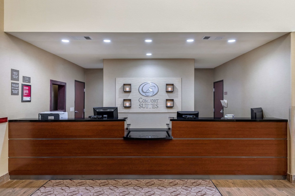 Comfort Suites Ennis TX 7/43