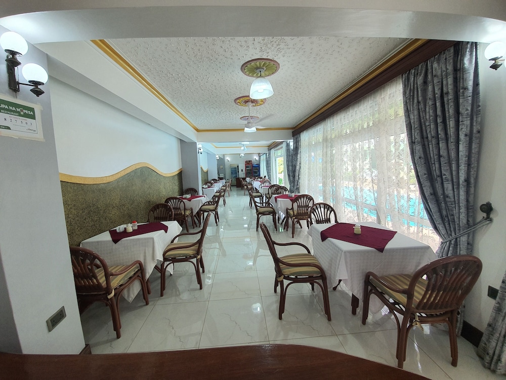 Prestige Leisure Hotel 33/50