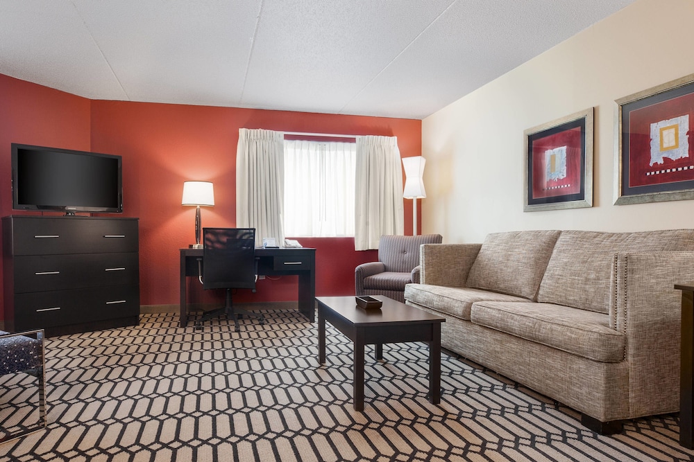 Delta Hotels By Marriott Fargo 22/53