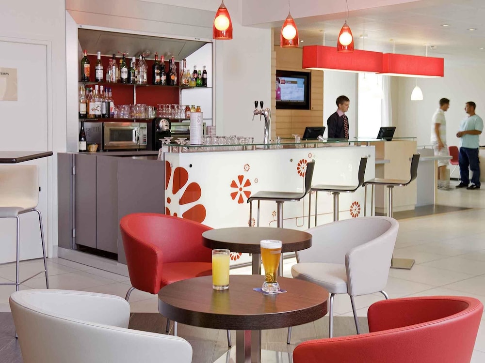 Ibis Senlis 47/70