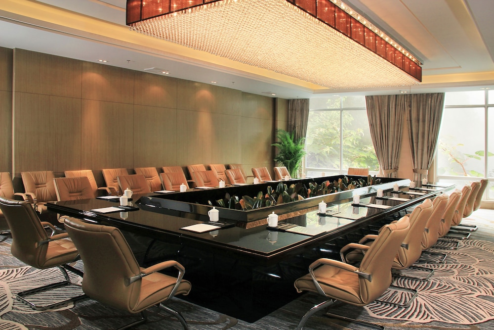 Easeland Hotel 35/42