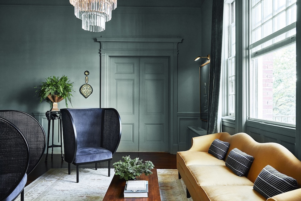 The Vanderbilt, Auberge Resorts Collection 8/40