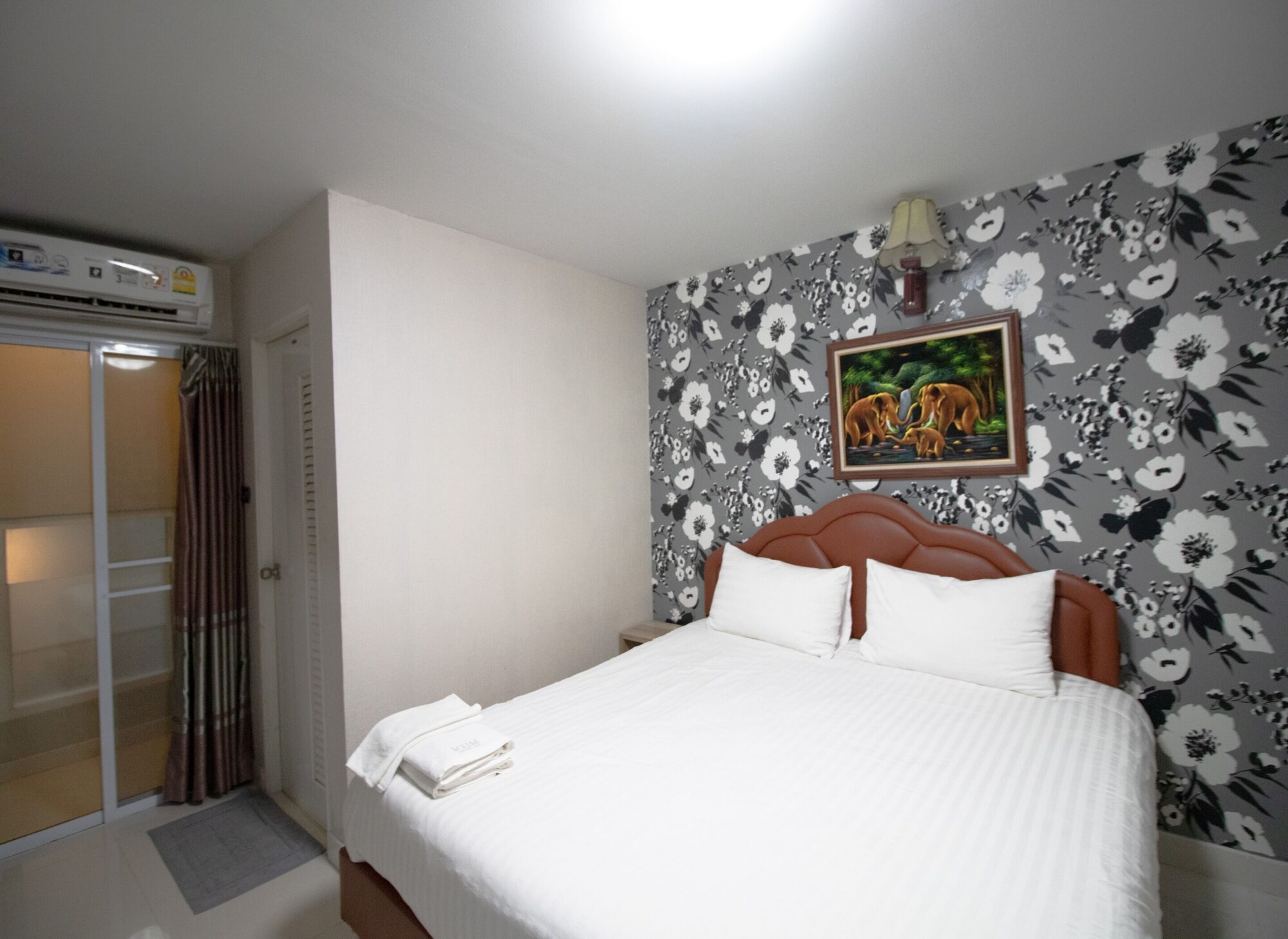 STANDARD, DOUBLE BED