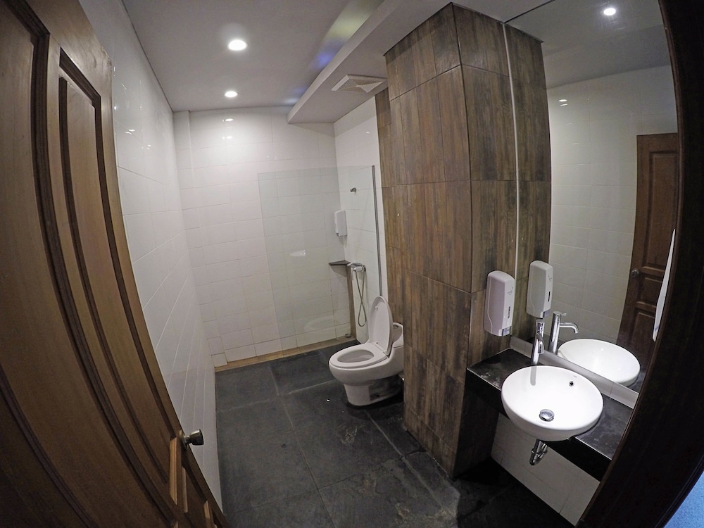 My Studio Hotel Surabaya Hostel 17/18