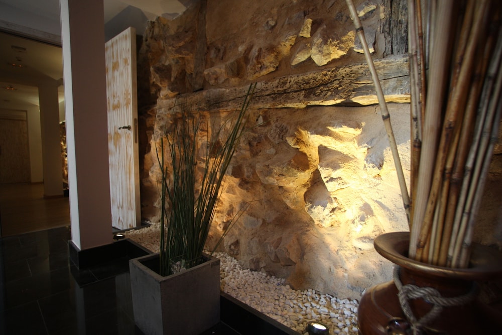 Hotel Castilla 30/38