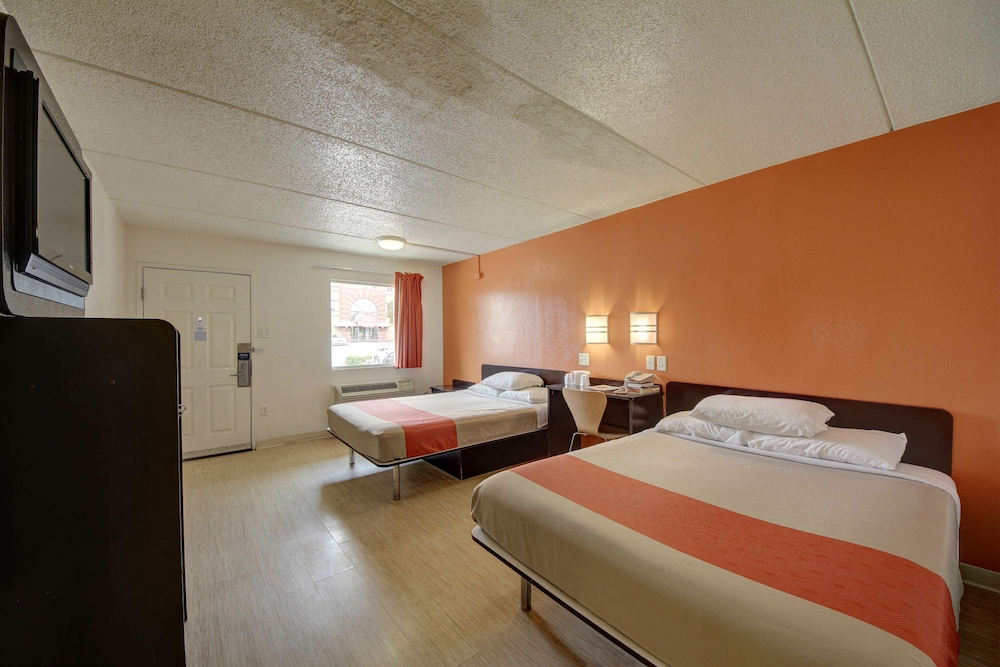 Motel6 San Antonio, TX - Downtown - Market Square 25/44