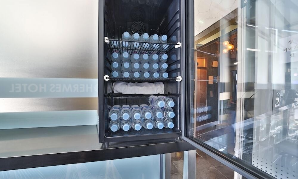 Hermes Hotel 37/56